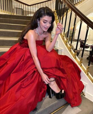 Aslıhan Güner’s 10 Most Hearted Instagram Photos