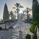 Aslıhan Güner Instagram – Güneşi çok sevdiğimden olsa gerek,
beni kocaman öptü! 🤍
#sunkissed☀️