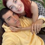 Aslıhan Güner Instagram – 12. Yılımız bugün..🎊
Ruhumun ikizi.. Canmânâ’m.. 
Her güne mutlu uyanma sebebim.. ♥️🙏🏻
Not:Yıllaaar önce söylediğim gibi
“en yakın arkadaşınızla evlenin!”☺️