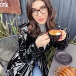 Aslıhan Güner Instagram - Her şey “net”.. 🤓 🖤☕️✔️