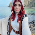 Aslıhan Güner Instagram - 🤍 Bir yanım mavi,bir yanım yeşil.. Karadeniz’im.. 🌿🌊 Ordu