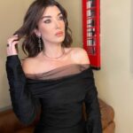 Aslıhan Güner Instagram - 🖤 Şahane bir günden! ✨ _______ Canım ekip♥️💋 Makyaj @alevkaya Saç @nesriincann Styling @yukselozgur Ve @katicoban @edoszt