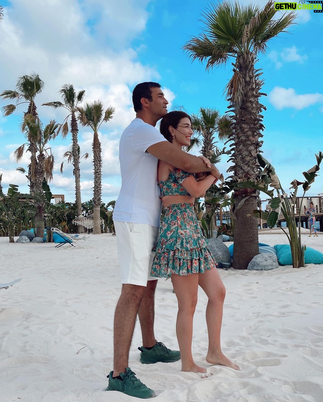 Aslıhan Güner - 346.7K Likes - ♥️’M 09.06.13
Aşk’la.. #8anniversary