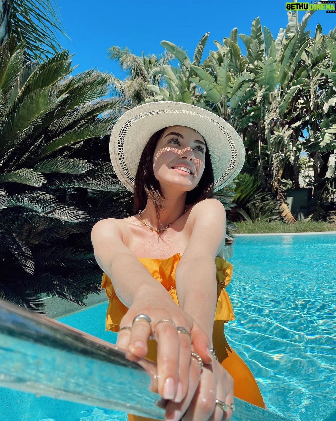 Aslıhan Güner - 396.5K Likes - ☀️💦🏝