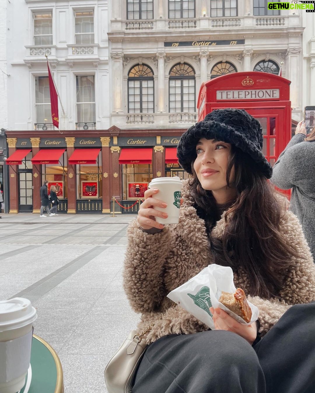 Aslıhan Güner Instagram - 🎈🧸🎈 London, United Kingdom