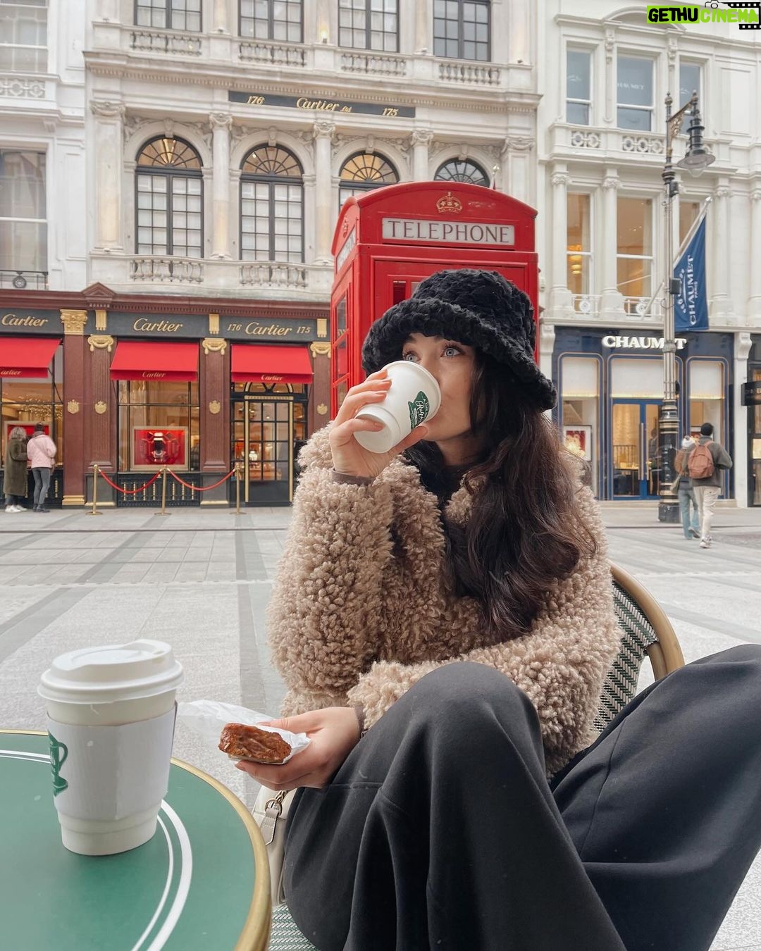 Aslıhan Güner Instagram - 🎈🧸🎈 London, United Kingdom