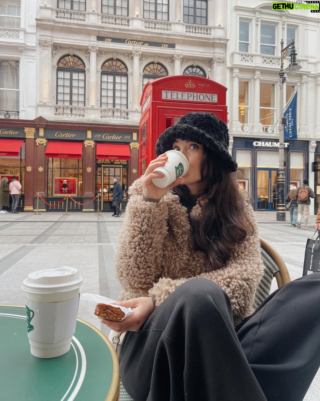 Aslıhan Güner Instagram - 🎈🧸🎈 London, United Kingdom