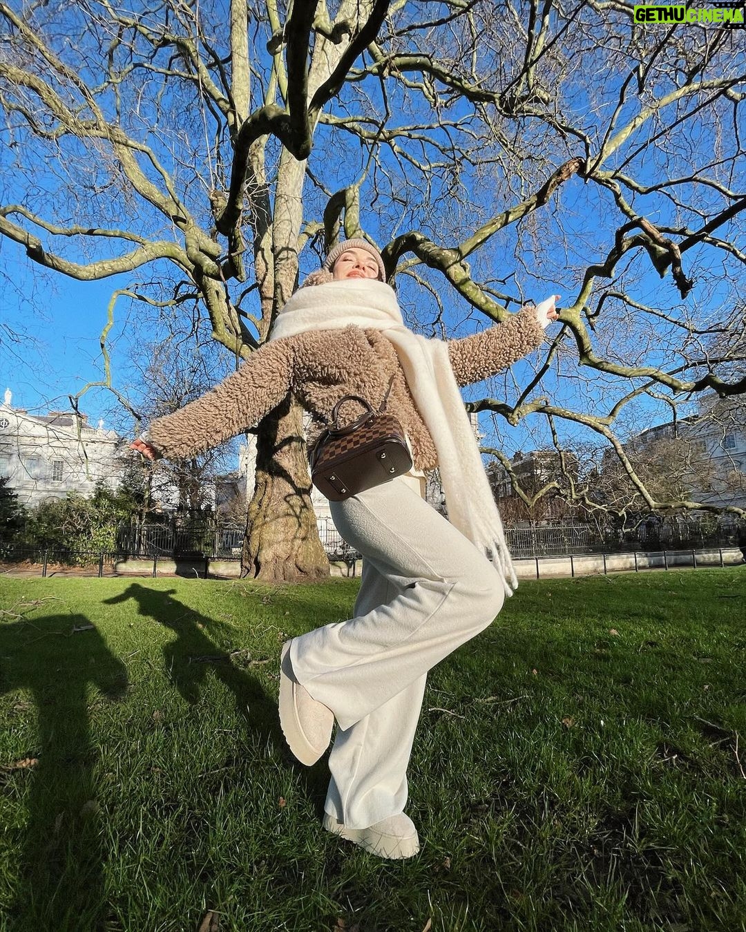 Aslıhan Güner Instagram - 🐿️ London, United Kingdom