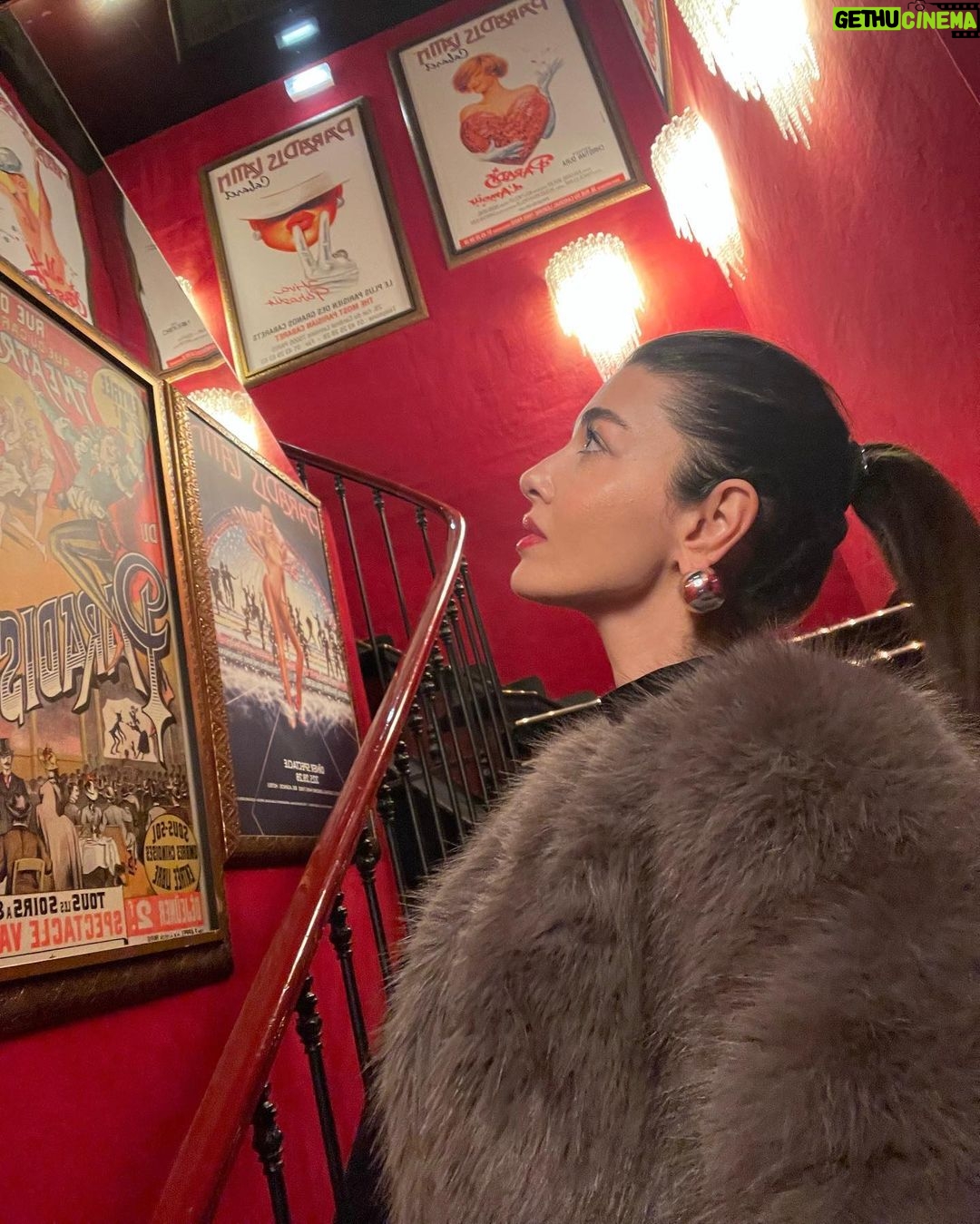 Aslıhan Güner Instagram - ✨♥️✨ Paris, France
