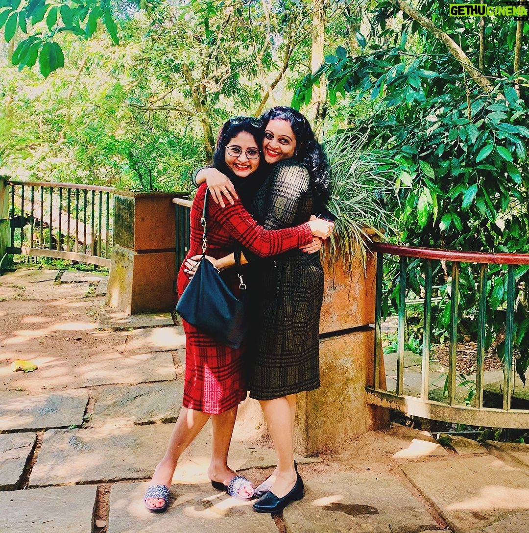 Aswathy Sreekanth Instagram - Happy birthday to my incredible best friend! You deserve the world today and every day. Hereโs to another year of amazing adventures and unforgettable memories together. Cheers to you! ๐๐