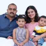 Aswathy Sreekanth Instagram - എന്നേക്കാൾ നാല് വർഷവും നാല് ദിവസവും ഇളയവൻ. എന്റെ പേര് അശ്വതിയെന്നായത് കൊണ്ട് മാത്രം അമൽ എന്ന ‘വെറൈറ്റി’ പേര് കിട്ടിയവൻ 😂 കൈയൂക്ക് കൊണ്ട് ഒരു യുദ്ധത്തിലും എനിക്കവനെ തോൽപ്പിക്കാൻ പറ്റിയിട്ടില്ല. മുടിക്ക് കുത്തിപ്പിടിച്ച് മുതുകിന് ഇടിച്ച് കളയും 🙄 പിന്നെ തോട്ടിലൂടെ ഒഴുകി വന്ന് കിട്ടിയതാണെന്നും, വീട്ടിൽ വേറെ ആർക്കുമില്ലാത്ത പൊക്കം നിനക്കു കിട്ടിയത് അങ്ങനാണെന്നും പറഞ്ഞ് മെന്റലി തളർത്തിയാണ് സൂർത്തുക്കളെ, ഞാൻ പിടിച്ച് നിന്നിരുന്നത് 😎 അവസാനത്തെ ഉരുളയ്ക്ക് കൂട്ടാൻ സൂക്ഷിച്ച് സൂക്ഷിച്ച് പാത്രത്തിന്റ അരികത്ത് വയ്ക്കുന്ന വറുത്ത മീൻ കഷ്ണം ഒരു ദാക്ഷിണ്യവുമില്ലാതെ എടുത്തോണ്ട് പോണ ടിപ്പിക്കൽ അനിയൻ. അതറിയാവുന്ന അമ്മ അടുക്കളയിൽ എനിക്കൊരു കഷ്ണം മാറ്റി വച്ചിരുന്നത് കൊണ്ടാണ് ഞങ്ങടെ വീട്ടിൽ ജൻഡർ ഇക്വാളിറ്റി നില നിന്നു പോന്നത് 😎 മിനിറ്റിനു മൂന്ന് വച്ച് ബിസിനസ് ഐഡിയ വരും,അപ്പൊ തന്നെ ചേച്ചീന്നൊരു വിളി വരും. തെറ്റിയും തിരുത്തിയും പിന്നേം ചെയ്തും നീ പതിനെട്ട് തികയും മുന്നേ എടുത്ത ഉത്തരവാദിത്തങ്ങളിൽ തോറ്റ് കൊടുക്കാതെ നിൽക്കുന്നുണ്ടല്ലോ ! നീ നല്ല ഭർത്താവും മകനും അനിയനും ഒക്കെ ആവുമ്പോഴും ആണഹന്തകളുടെ തരി പോലുമില്ലാതെ, അമ്മയടുത്തില്ലാത്ത രണ്ട് കുഞ്ഞിപ്പിള്ളേരെ നീ വളർത്തിയത് കണ്ടപ്പഴാണ് എനിക്ക് നിന്നോട് ശരിക്കും ബഹുമാനം തോന്നിയത്. നമ്മളെ വളർത്തിയ അച്ഛനമ്മമാരോടും ❤️ നീ മുത്താണെന്ന് നിന്നോട് ഞാൻ പറഞ്ഞിട്ടിലെങ്കിലും നീ മുത്താടാ മുത്ത്. (നീയിപ്പോ കരയും ന്ന് എനിക്ക് അറിയാം 😂) എനിക്ക് സങ്കടം വന്നാൽ എന്നേക്കാൾ സങ്കടം വരുന്ന, ചേച്ചീടെ കുണുവാവയ്ക്ക് പിറന്നാൾ ഉമ്മ 😘