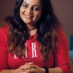 Aswathy Sreekanth Instagram – Valentines day special video coming up soon 😉

#youtube #lifeunedited #valentinesday