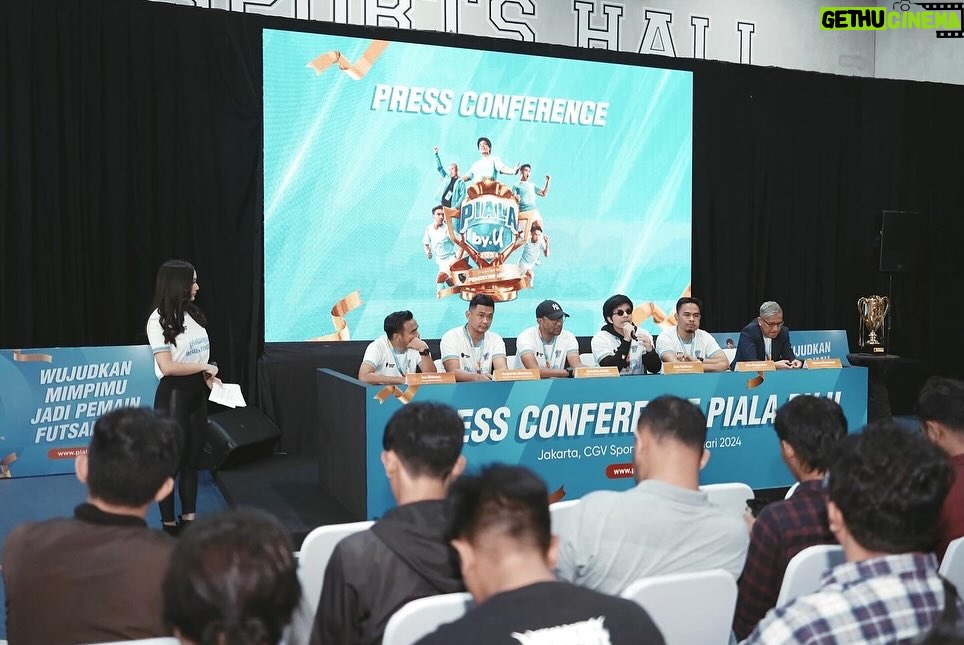 Atta Halilintar Instagram - Tournament SMP SMA diikuti di 912 Sekolah, 82 Kota Kabupaten. dan 19 lokasi! TAG Saudara, teman, kerabat SMP SMA Kamu sekarang ya! KITA CARI Bakat Tanah Air yang akan kita coba kembangkan bersama! 🇮🇩 Bismillah!