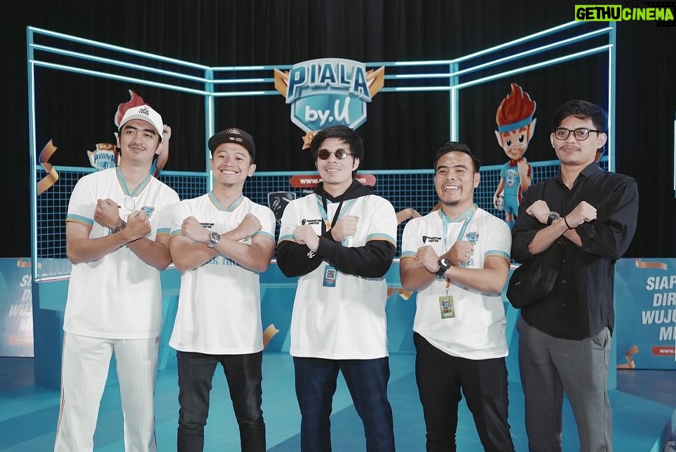 Atta Halilintar Instagram - Tournament SMP SMA diikuti di 912 Sekolah, 82 Kota Kabupaten. dan 19 lokasi! TAG Saudara, teman, kerabat SMP SMA Kamu sekarang ya! KITA CARI Bakat Tanah Air yang akan kita coba kembangkan bersama! 🇮🇩 Bismillah!