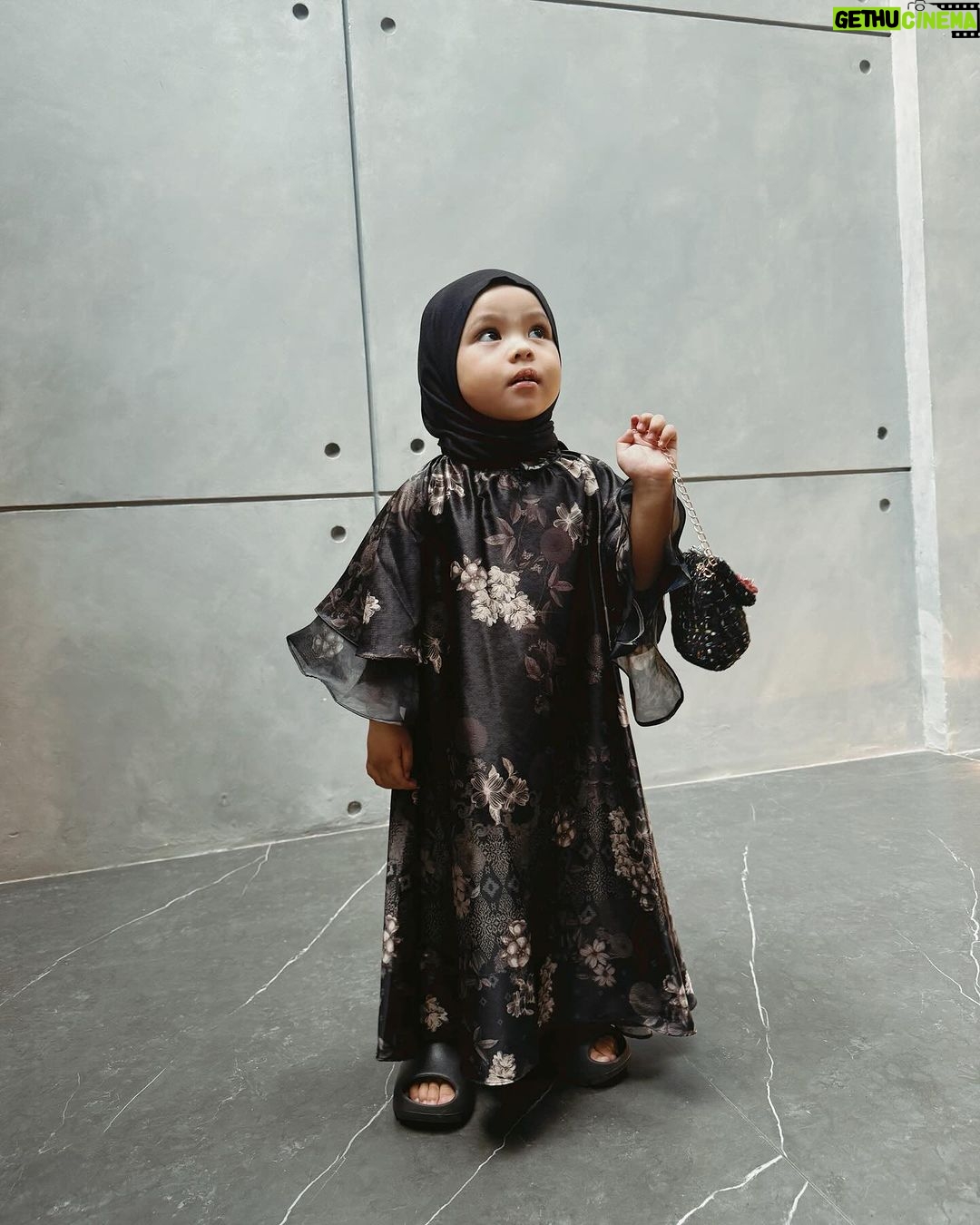 Atta Halilintar - 500.9K Likes - Friday Blessss 🤲🏼 berkah selalu anak papa