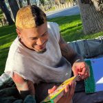 August Alsina Instagram - Quick lil picnic joce, 🧺 smelling like a Lé JOCE!! 🪄 (hit the link in the bio to bring some love into your life) it’s the magic potion. 🧪
