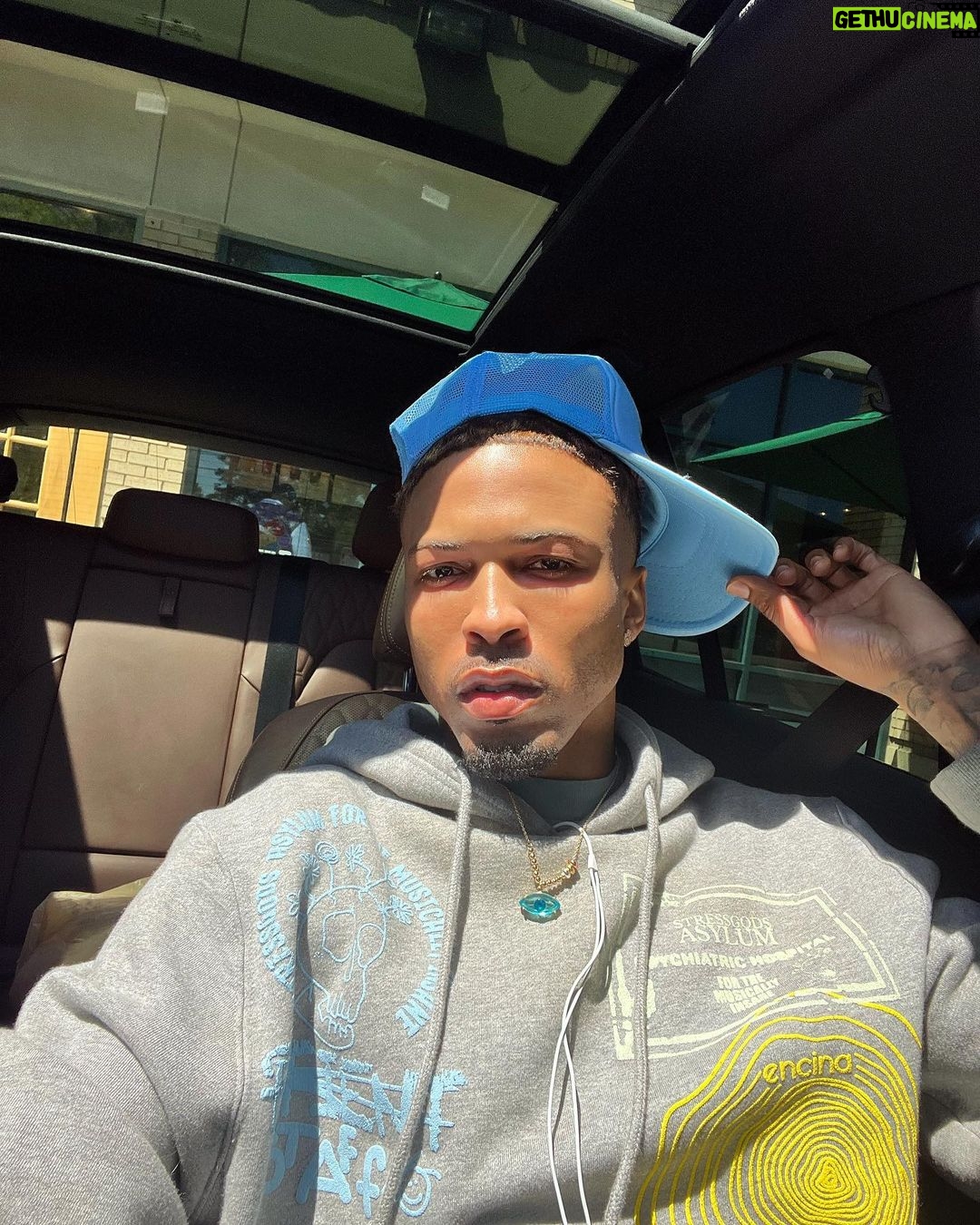 August Alsina Instagram - Busy Becoming…be right bck. 💫 Tap in to encinawellness.com for diamond 💎 clarity skin. & keep streaming “Myself” the album 💿 linked in bio 💫