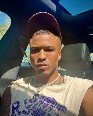 August Alsina Instagram - @encinawellness 4-step skin regimen which I use daily, sold out. [Swipe Left] & then visit the site for this kit, because the great news is, we just Restocked & you still have time to Catch the 20 percent off Black Friday sale right now! 
🤞🏽❤️‍🩹💫 Cheer’s to your Glow and Wellness journey. 🥂