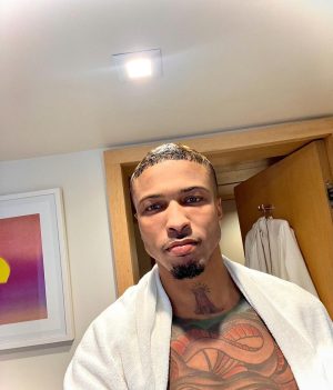 August Alsina Instagram - ||- @encinawellness says..|| “It’s difficult for new vibrant energy to enter your life if it’s clogged with old and outdated energy. Come Cleanse & purify your face & energetic space w/ @encinawellness with me.” -SinA
15 percent off sale still going til Oct 1st :)
