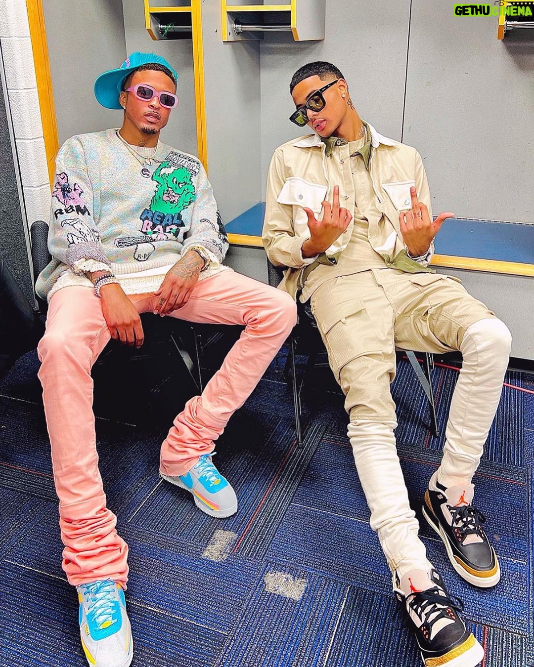 August Alsina Instagram - ZaZa first performance last night. DC popped the cherry 🍒 it was loveeeeee. Thank y’all so much 🤞🏽❤️🩹 @iamlazu_