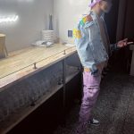 August Alsina Instagram - Hi 👋🏽 um.. nice to meet you here, iGuess… 🤔 Strange place to say hi, but HI!! 🤣 🤷🏽‍♂️.. oh & follow @encinawellness for my dopest announcement YET!! Now… BYE ✌🏽:)