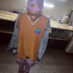August Alsina Instagram - Hi 👋🏽 um.. nice to meet you here, iGuess… 🤔 Strange place to say hi, but HI!! 🤣 🤷🏽‍♂️.. oh & follow @encinawellness for my dopest announcement YET!! Now… BYE ✌🏽:)