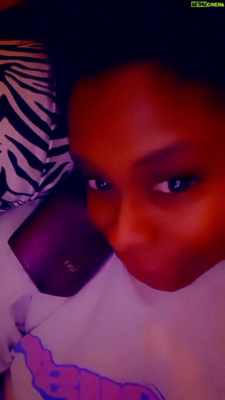 August Alsina Instagram - πππ βO, i think itβs French.β Shortie is a whole MOOD