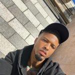 August Alsina Instagram - Tryna pet dat doggggg?!! 😅🐶