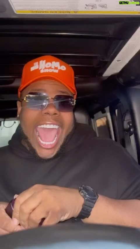 August Alsina Instagram - The screams, yelps, & choking! You hell! 😂 @bigsexyofficial on the way to an appointment to see about his Joce. Have fun! 😅 (Yall tap the link in the bio)