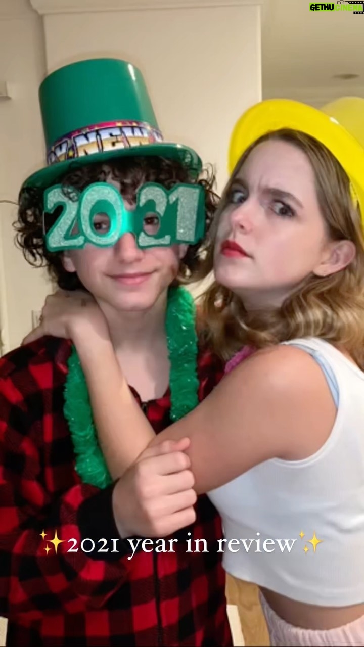 August Maturo Instagram - Some of my favorite moments with my favorite people. Peace out 2021! ✌️