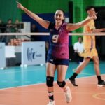Aurélie Moeremans Instagram - Kemarin aku dapet kesempatan nonton team bola Volley wanita Jakarta Livin’ Mandiri ✨ sebagai team pendatang baru di ProLiga 2024, wah ini sih pada masih muda dan berbakat semua! Tungguin aksi mereka di ProLiga, akhir april 2024 🫶🏼