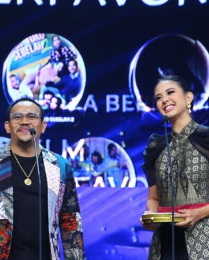 Aurélie Moeremans Instagram - Dan pemenang hatiku adalah…