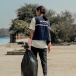 Aurélie Moeremans Instagram - Waktu ikut trip @voluntrip.kitabisa aku ditanya apa arti “ kindness “ menurut aku. Nah aku pengen tau dari kalian, menurut kamu, kebaikan itu seperti apa?