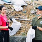 Aurélie Moeremans Instagram - Today was fun! 💕 Clean up area depan sekolah SMPN 195 Jakarta Timur bersama teman-teman! Untuk memperingati hari @worldcleanupdayindonesia yang akan diadakan tanggal 16 september nanti, WCD mengadakan Clean Up setiap hari dari tanggal 1 sampai tanggal 30 september nanti! Check their IG! 📸 @wandagraphy