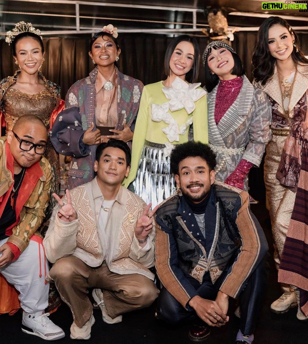 Aurélie Moeremans Instagram - Ikut eneng dangdutan yuk? #KTTASEAN