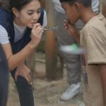 Aurélie Moeremans Instagram – Some snaps waktu aku dan team @voluntrip.kitabisa pergi ke Ponpes Jawahirul Falah untuk main bareng, membersihkan area pondok bareng-bareng dan ikut lomba 17 an 🇮🇩 Bogor, Indonesia