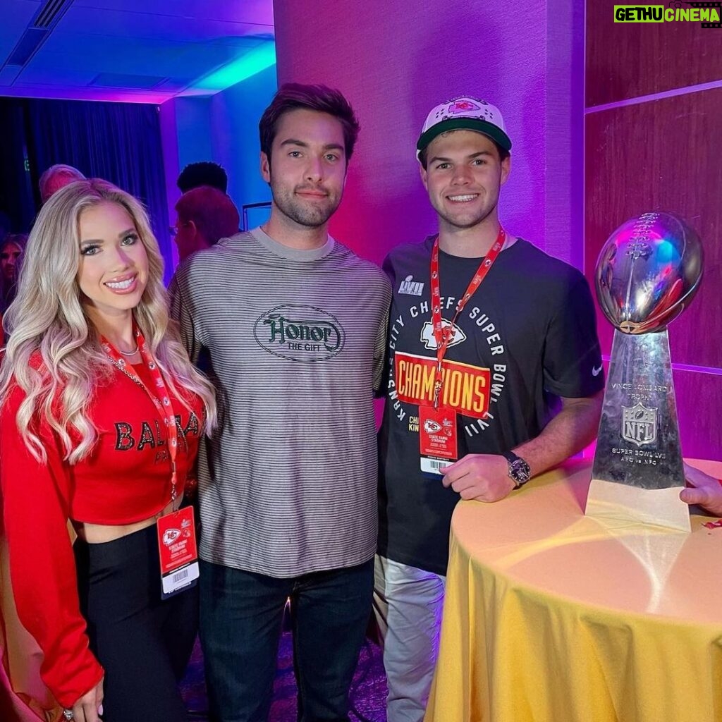 Austin North Instagram - Super Bowl LVII 🏈 Thank you @toddgraves for the hospitality 👊 @raisingcanes