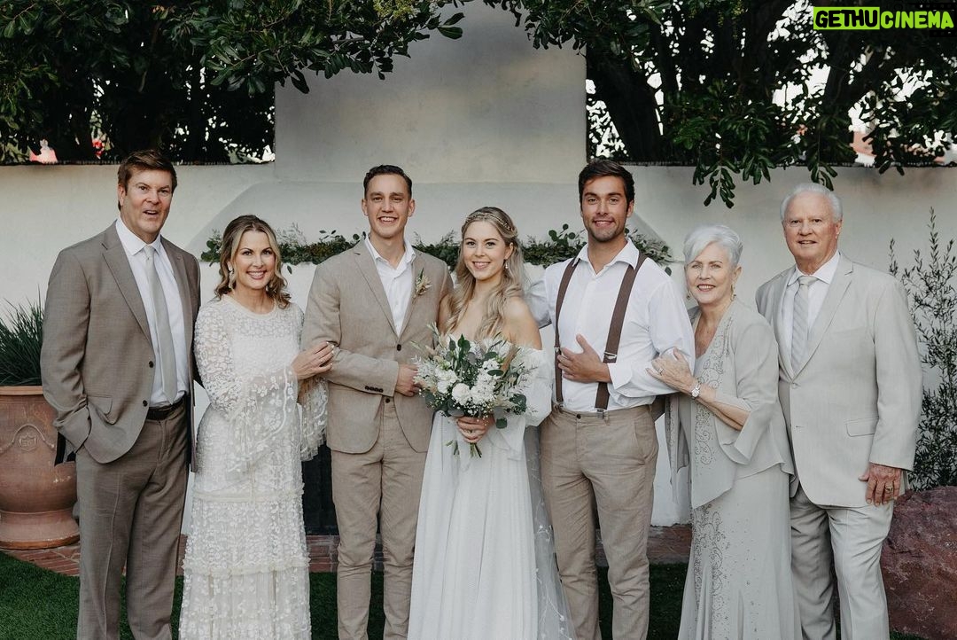 Austin North Instagram - Such a special day. I love you so much @lorennorth YOU’RE MARRIED???!?!?