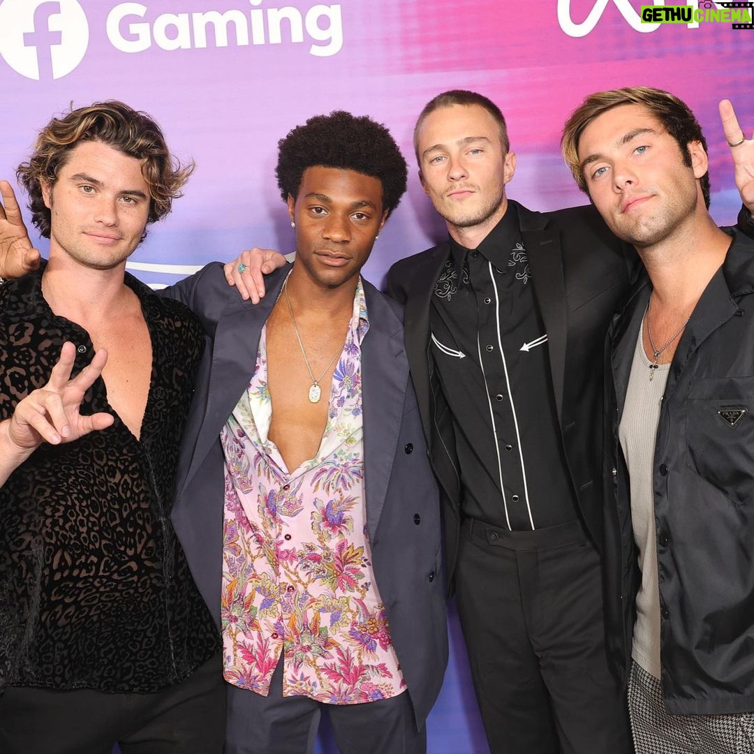 Austin North Instagram - da boys are back in town @variety