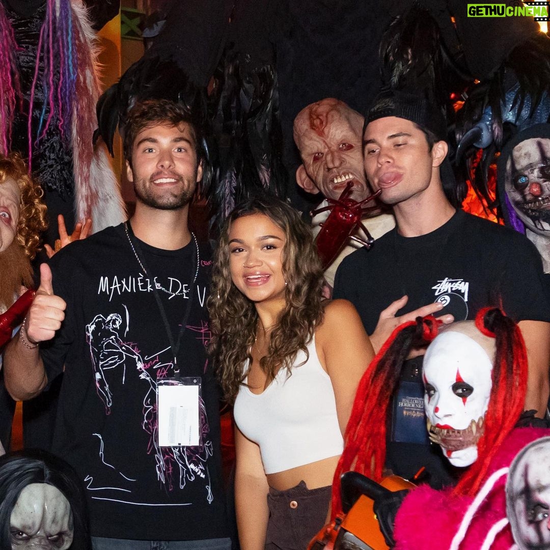 Austin North Instagram - Made a few new friends. Thank you @unistudios @horrornights