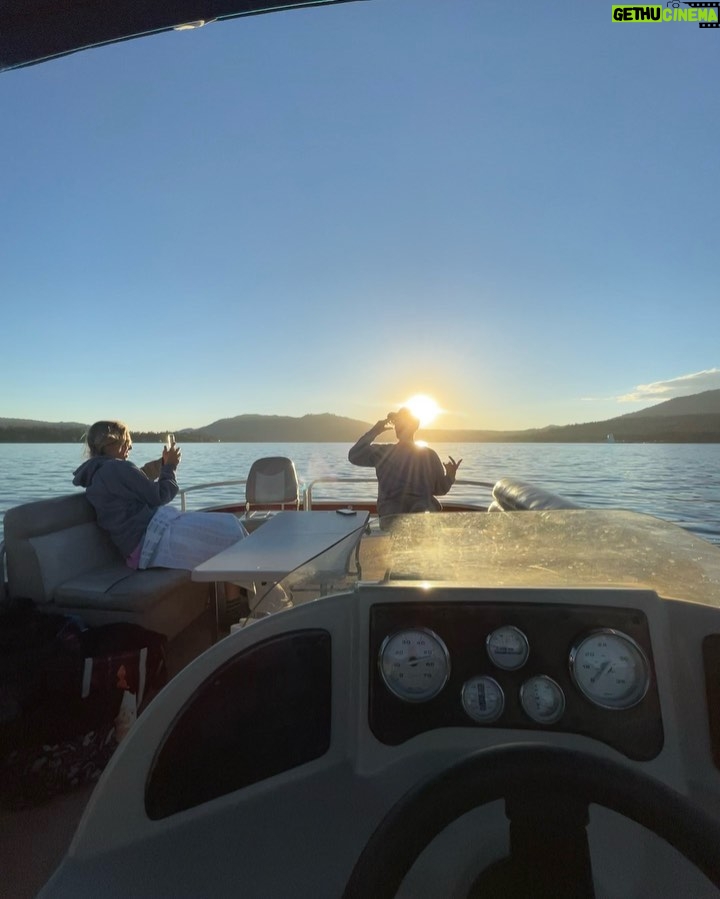 Austin North Instagram - catch me on the pontoon