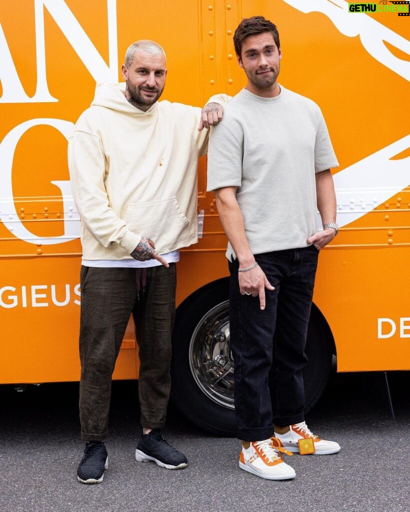 Austin North Instagram - @Glenmorangieusa and @thesurgeon stopped by my place in LA to deliver these rad custom sneakers! Had a great time meeting the team and enjoying a tasting. #GlenmorangiePartner