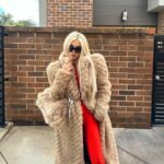 Ava Max Instagram – busy being an industry plant 🌱