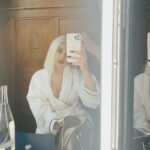 Ava Max Instagram – sum old, sum new