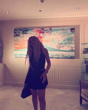 Ava Max Instagram - whatever...