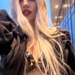 Ava Max Instagram – The snacks in Norway are lit, also sorry not sorry for bringing you on stage @tixmusic 😅