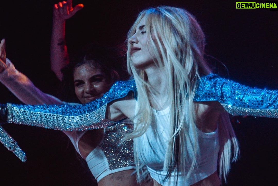 Ava Max Instagram - Atlanta tonight. See u there 💙