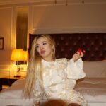 Ava Max Instagram – Everything’s Peachy 🍑 Hamburg, Germany