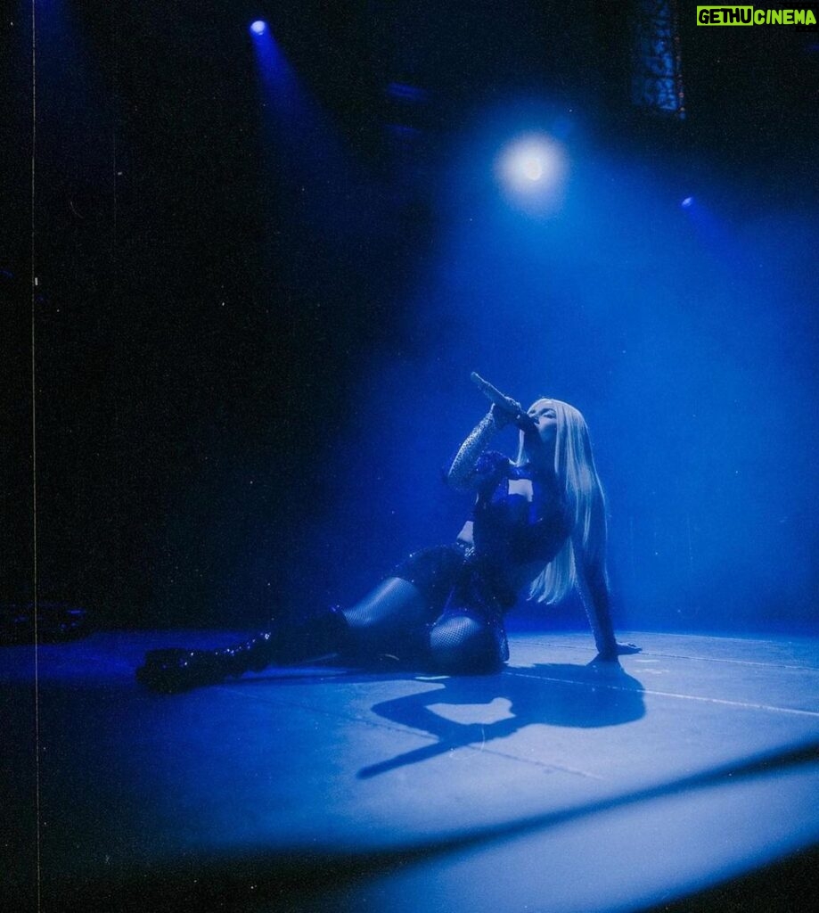 Ava Max Instagram - Tour tour tour!!!!!!!! Stockholm… Oslo… y’all were so incredible x love you with all of my heart ♥️ Brought a special guest on stage w me tonight for sbp @tixmusic 🙃
