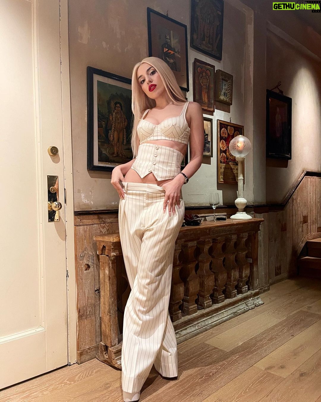 Ava Max Instagram - blurred lines Miami, Florida